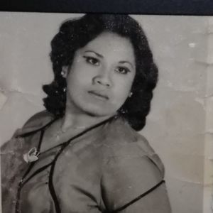 Meet your Posher, Gloria